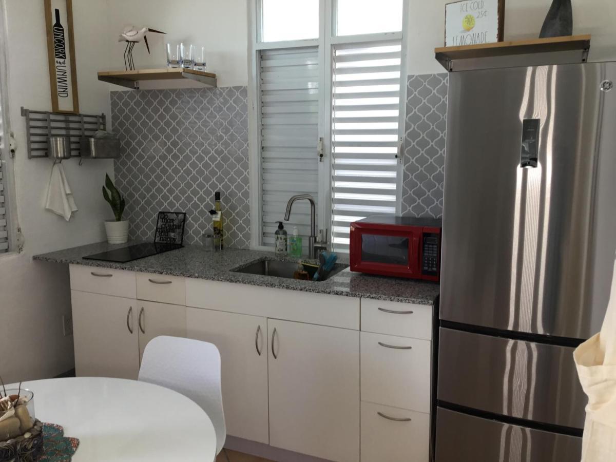 One Bedroom Apt 30 Steps From Prime Beach Generator Parking Included Сан Хуан Екстериор снимка